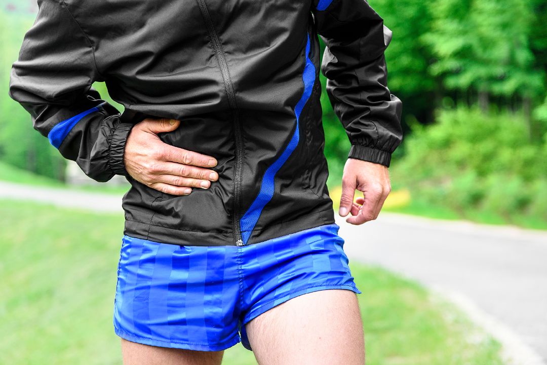 Many athletes, especially runners, are all too familiar with the pain that sometimes appears around the lower rib cage or side of the abdomen